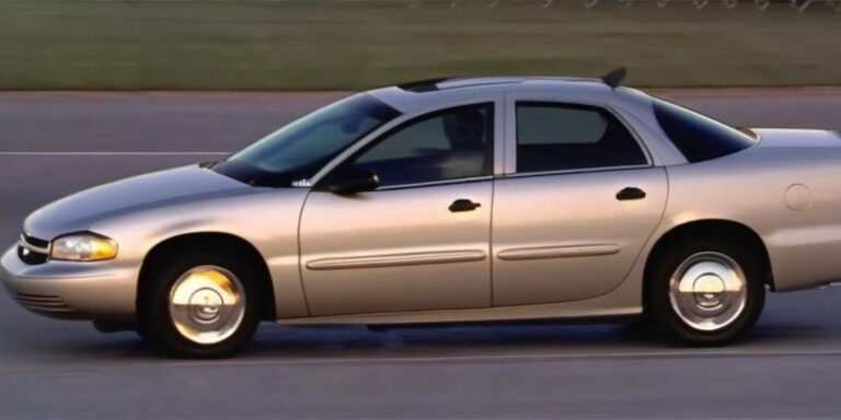What is the price of chevrolet door car from 2001 year?
