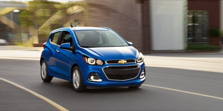 What is the price of chevrolet spark car from 2018 year?