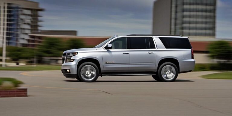 What is the price of chevrolet suburban car from 2018 year?