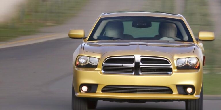 What is the price of dodge door car from 2012 year?