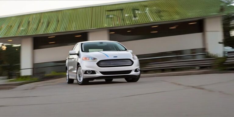 What is the price of ford energi car from 2014 year?
