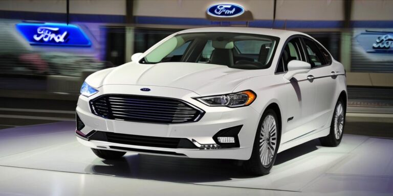 What is the price of ford fusion car from 2020 year?