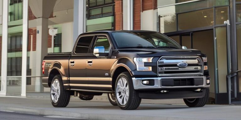 What is the price of ford doors car from 2015 year?