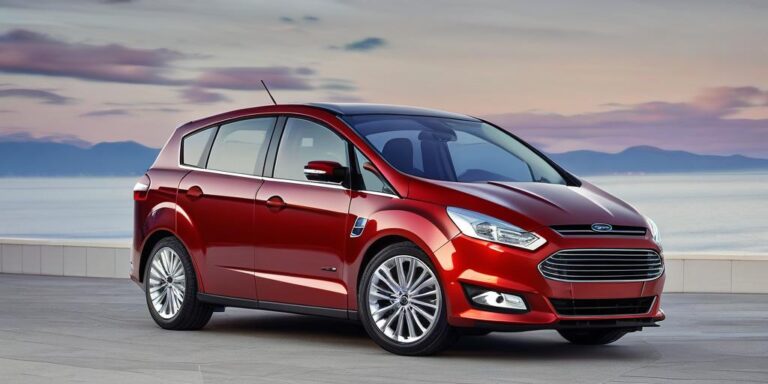 What is the price of ford max car from 2018 year?